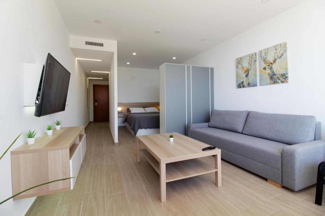 Апартаменты Apartamento Las Palmeras Фуэнхирола Экстерьер фото